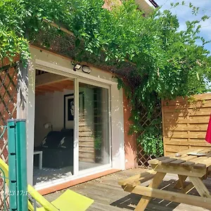  Appartement A Carreyrat Calme Et Verdoyant France
