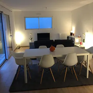  Hébergement de vacances Maison Jardin De La Baie France